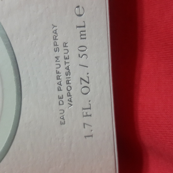 Tommy Bahamas "For Her" Eau de Parfum 1.7 oz + .25 fl oz in original wrap - Picture 2 of 4